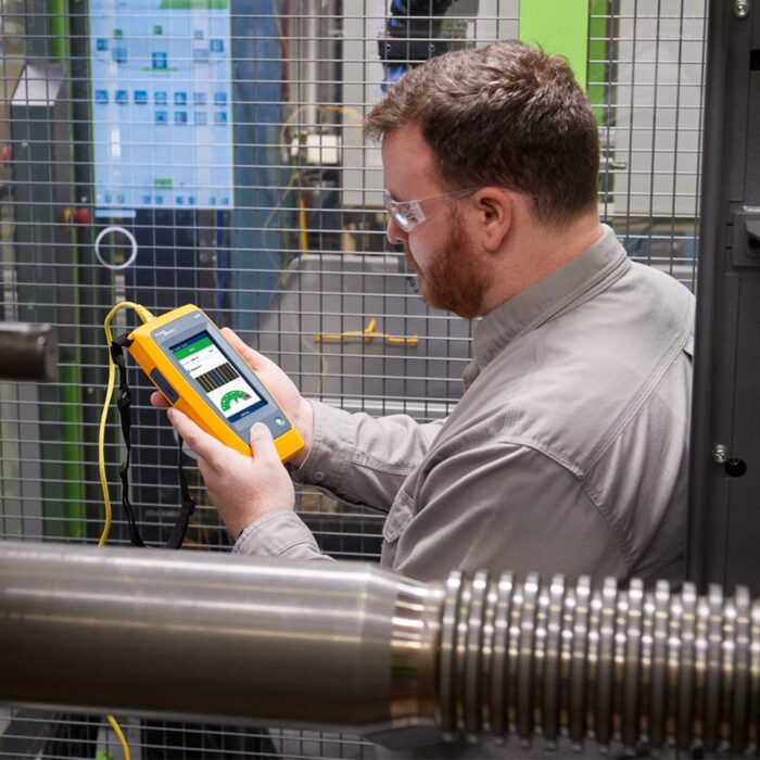 Fluke Networks LIQ-KIT LinkIQ Cable + Network Tester Kit - Image 6
